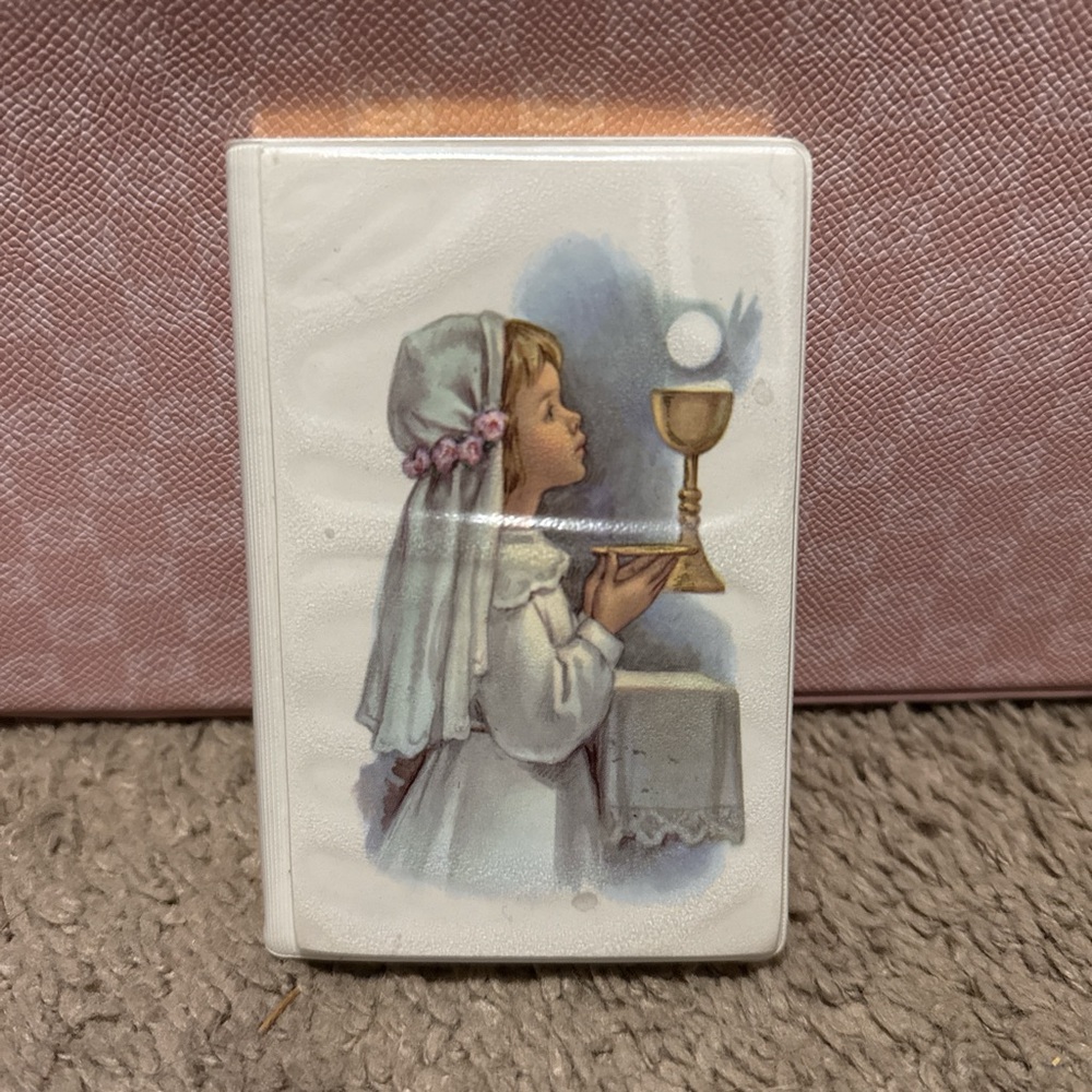 First Steps To Jesus- A New Prayer Book For First Holy Communion